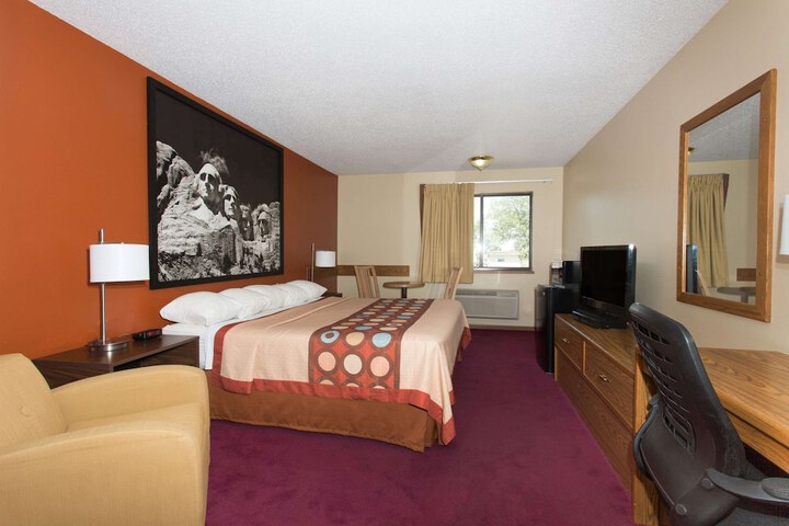 Room 12 of 22