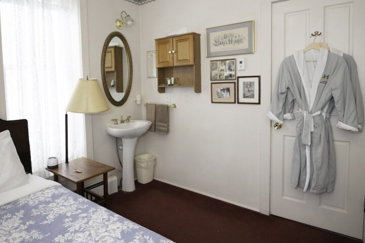 Room 7 of 59