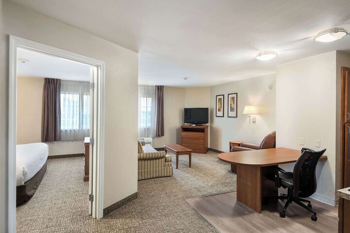 Room 30 of 47