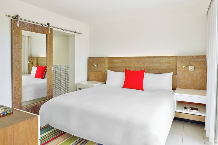 Room 21 of 49