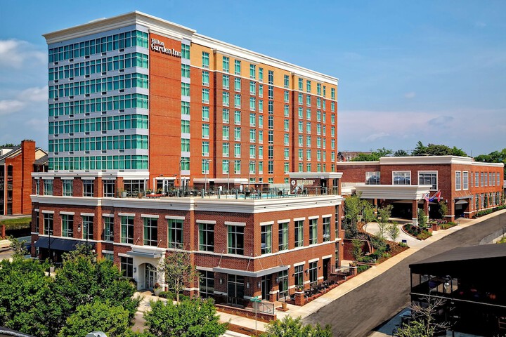Hotel 2 of 65