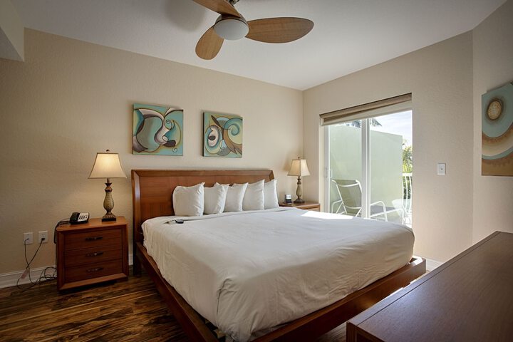 Crystal Palms Beach Resort