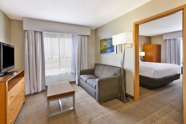 Room 15 of 61