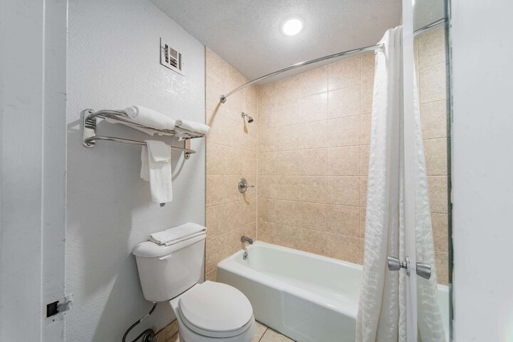 Room 20 of 49