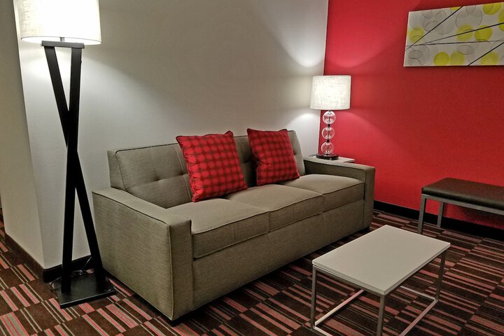 Room 17 of 35
