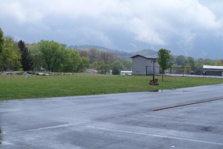 Property Grounds 39 of 46