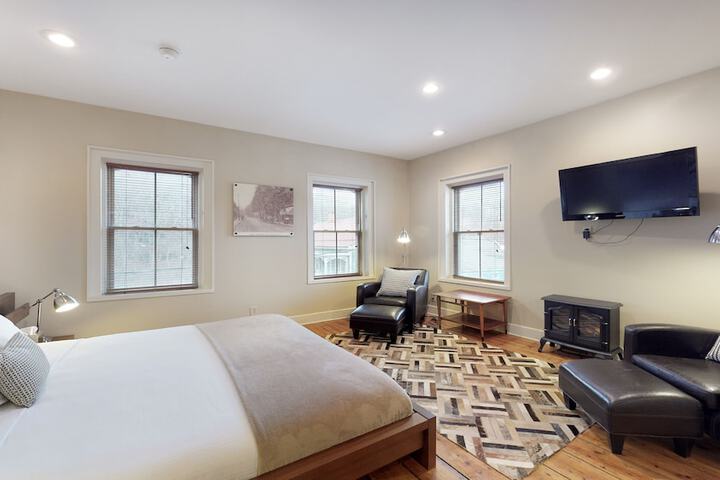Room 8 of 26