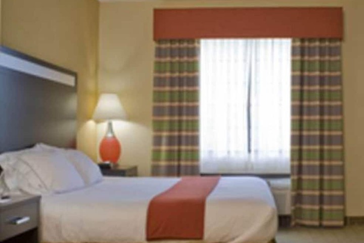 Room 30 of 49