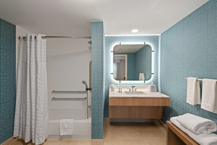 Room 21 of 49