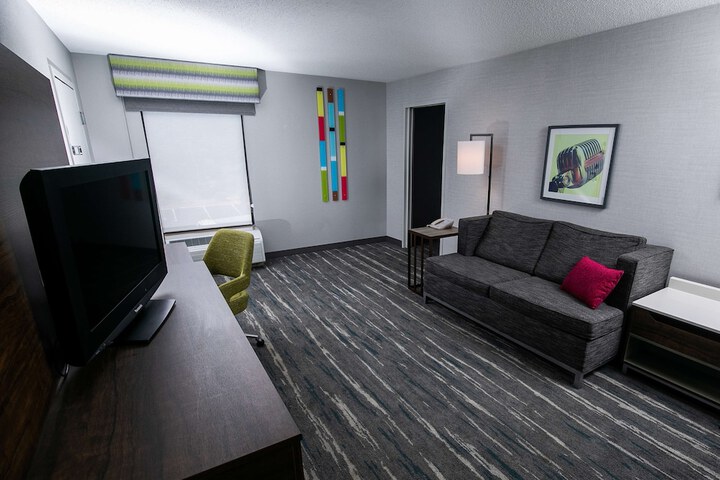 Room 30 of 41