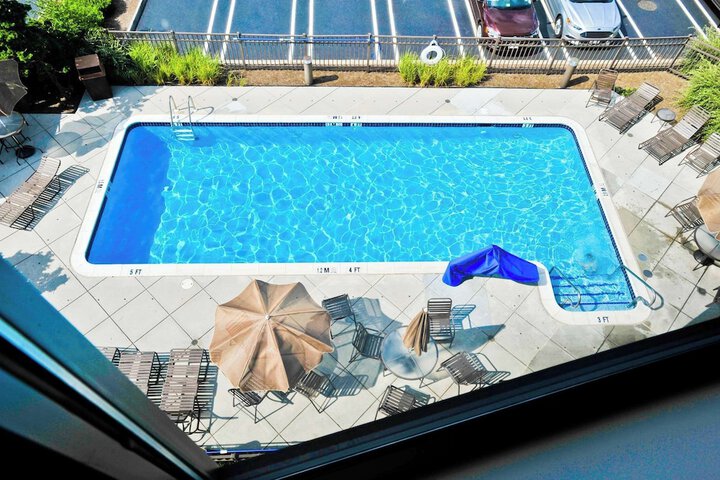 Pool 9 of 71