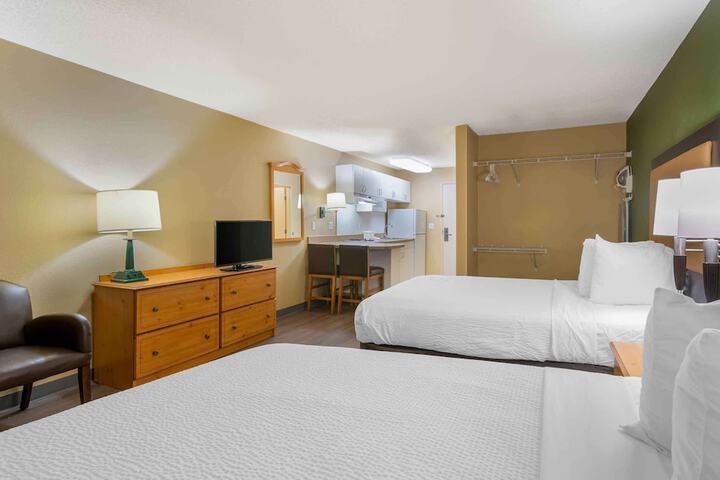 Room 21 of 32