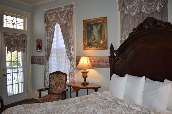 Room 43 of 71