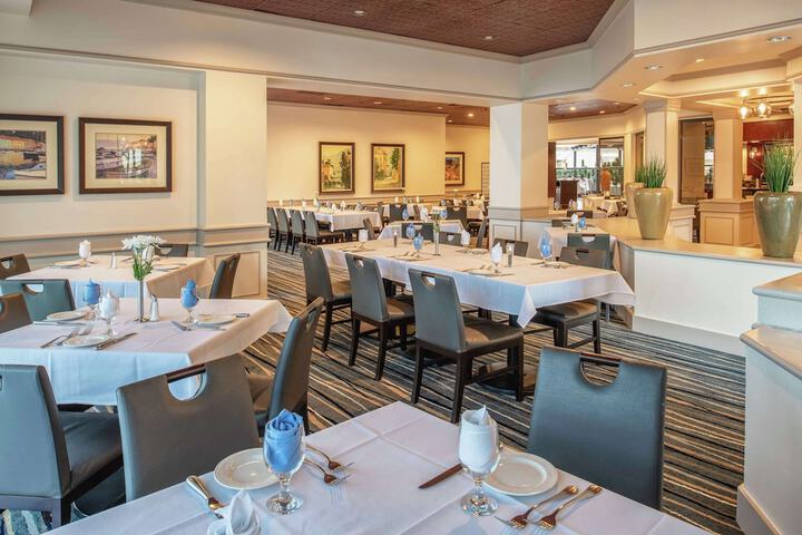 Embassy Suites by Hilton Seattle Tacoma International Airport