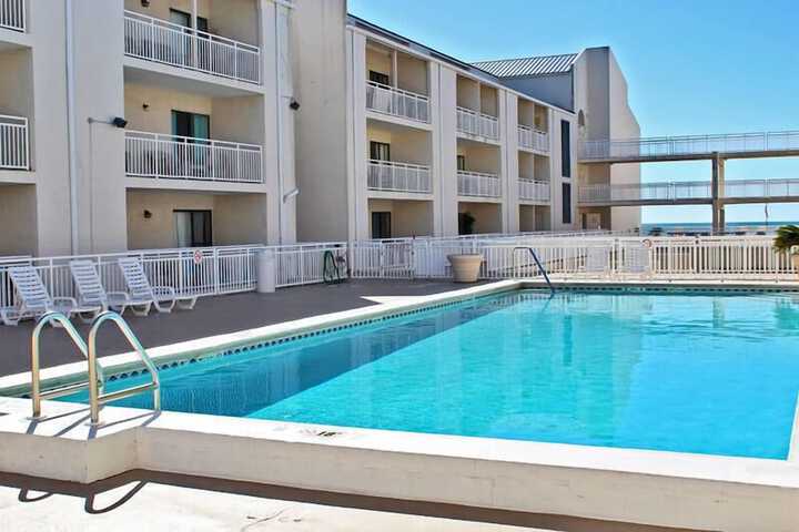 Pool 4 of 46