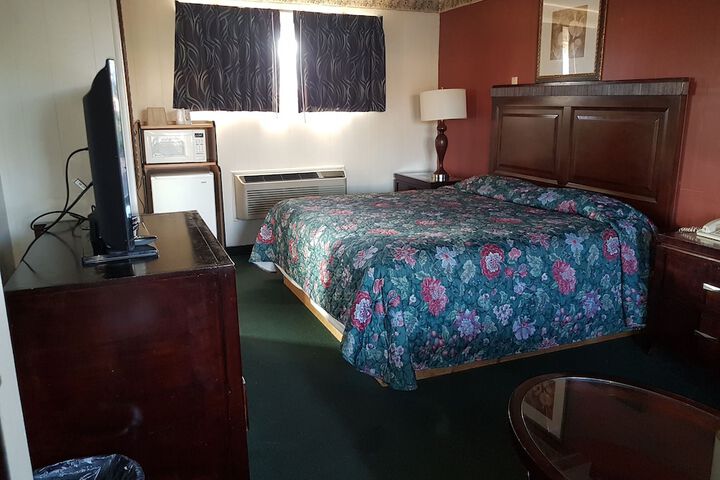 Town House Motel Inc