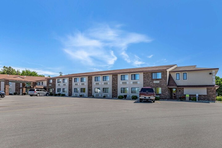 Hotel 3 of 44