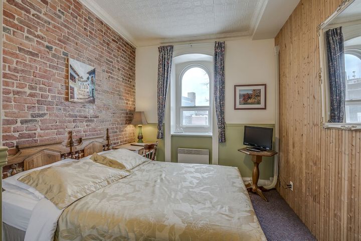 Room 26 of 50