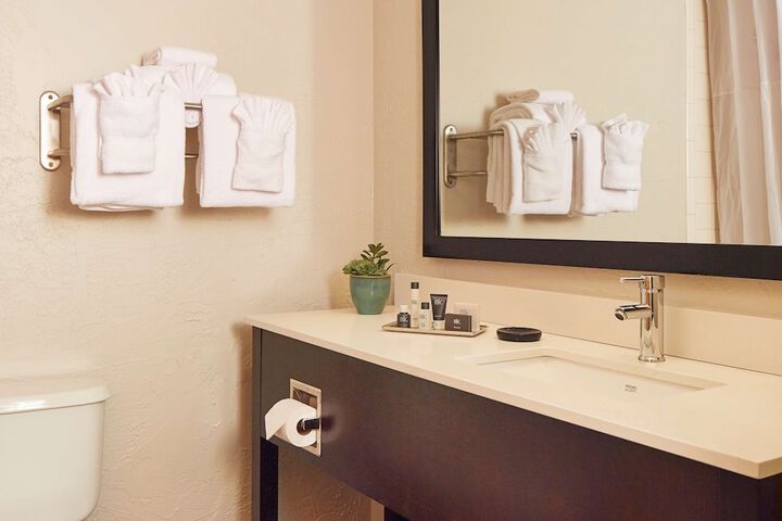 Best Western Wesley Inn & Suites