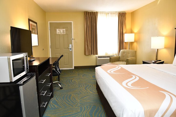 Room 21 of 69