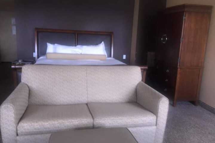 Microtel Inn & Suites by Wyndham Quincy Downtown / River Area