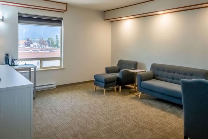 Room 17 of 65