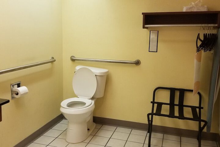 Room 15 of 24