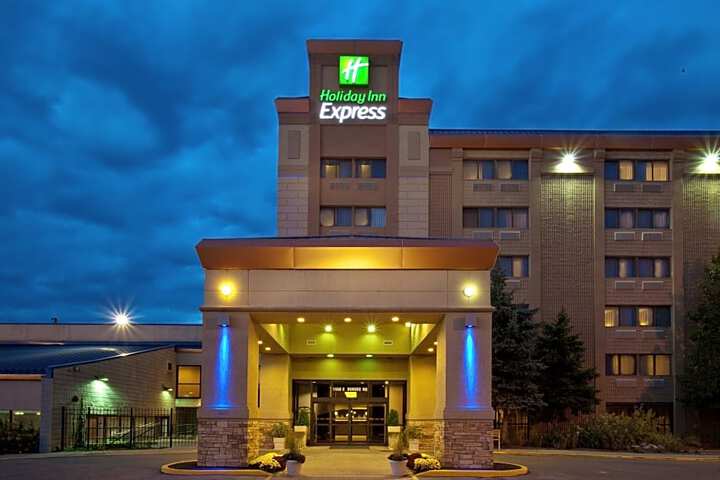 Holiday Inn Express Chicago-Palatine