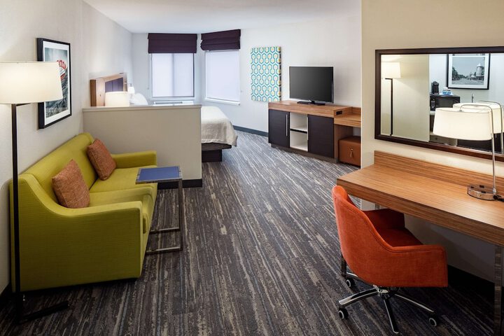 Room 8 of 21