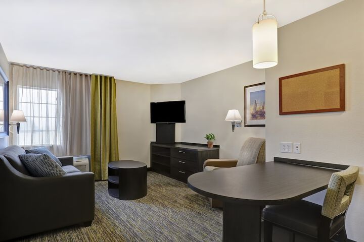 Candlewood Suites Indianapolis - South by IHG