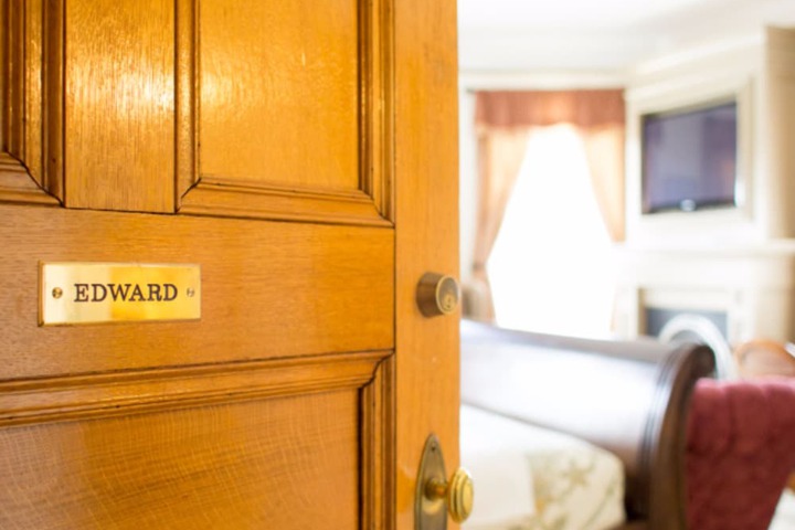 Room 35 of 130