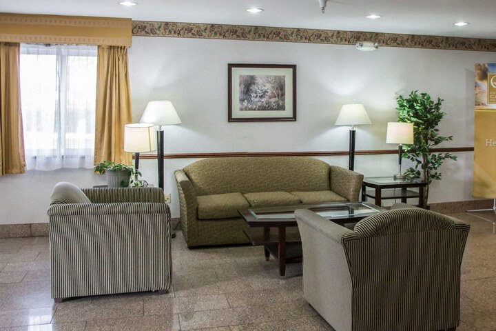 Hotel Interior 8 of 32