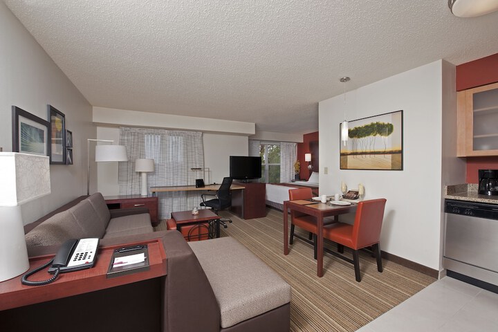 Room 18 of 21