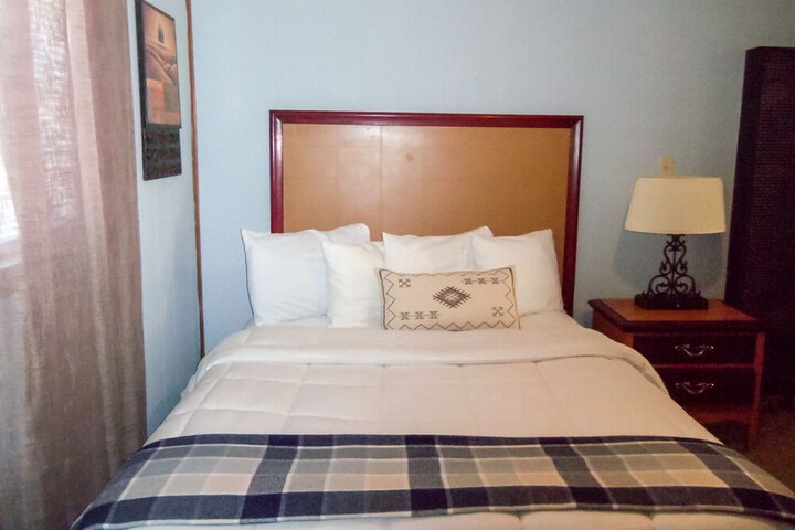 Room 48 of 83