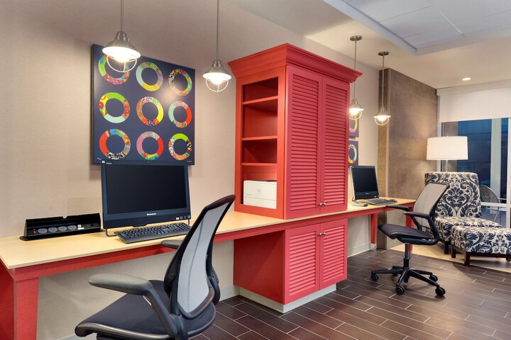 Business Center 30 of 32