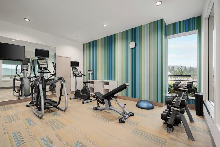 Holiday Inn Express & Suites Victoria - Colwood