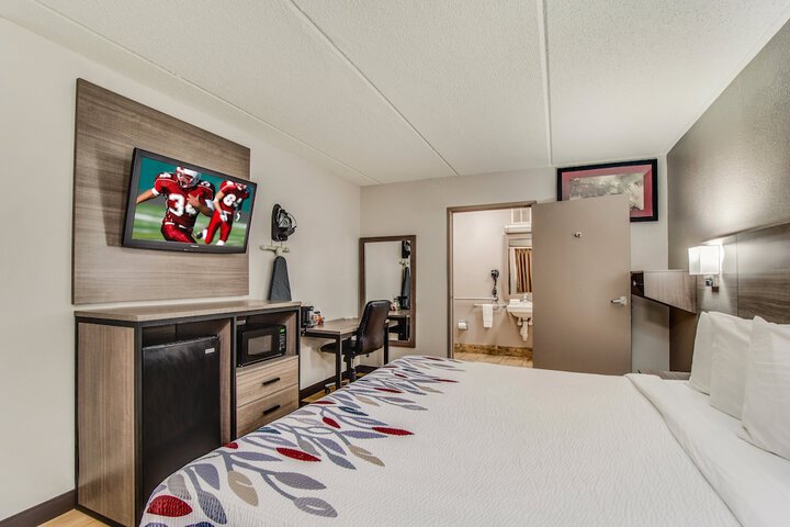 Room 14 of 36