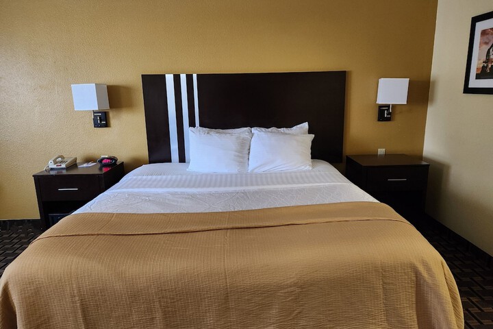 Room 43 of 55