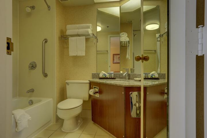 Room 20 of 37