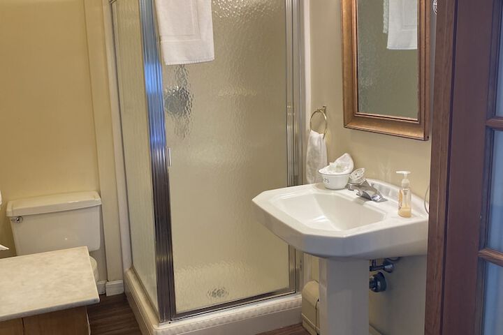 Room 186 of 294