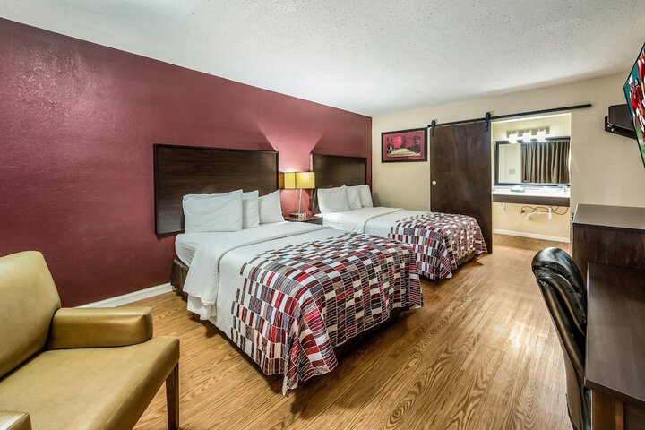 Room 14 of 32