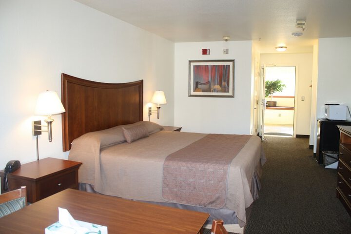 Room 54 of 66