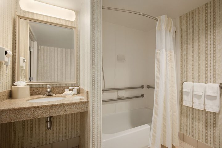 Room 15 of 53