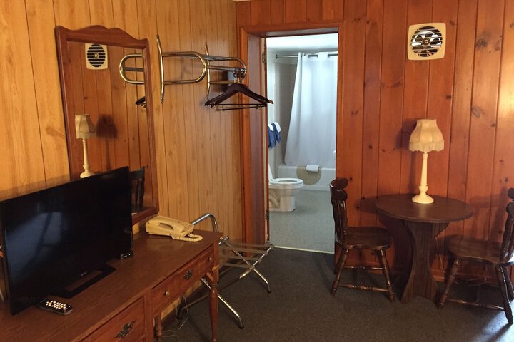 Room 13 of 17