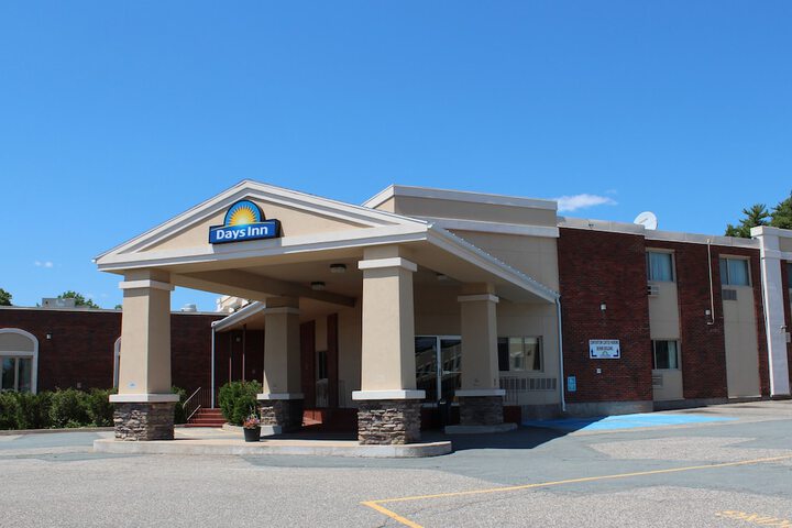 Days Inn & Conference Center by Wyndham Bridgewater