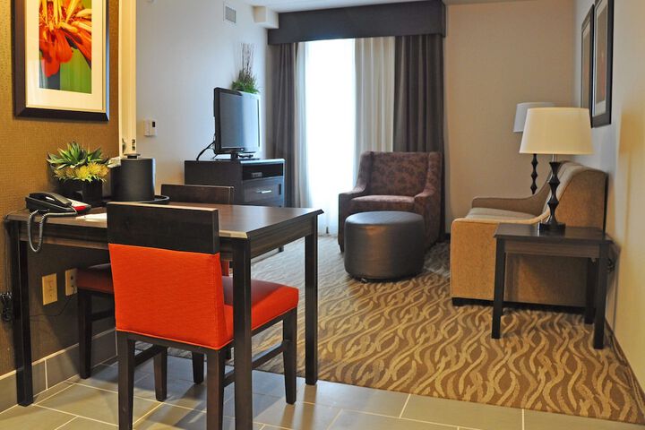 Room 27 of 50