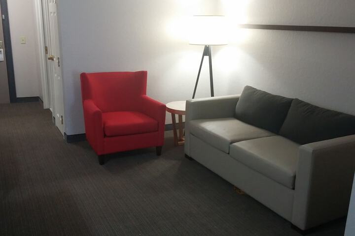 Room 12 of 21