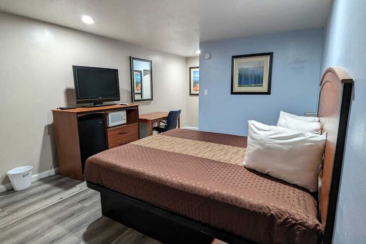 Room 35 of 44