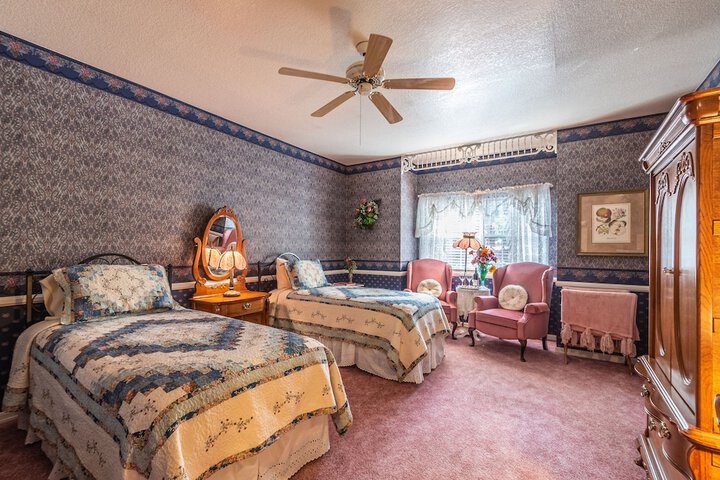 Room 18 of 94