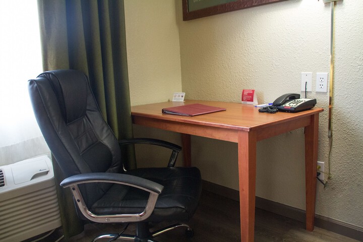 Room 27 of 35